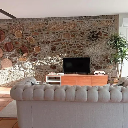 Dalpendre - Turismo Em Espaco Rural *