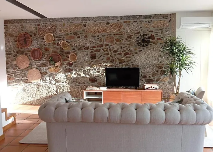 Dalpendre - Turismo Em Espaco Rural *