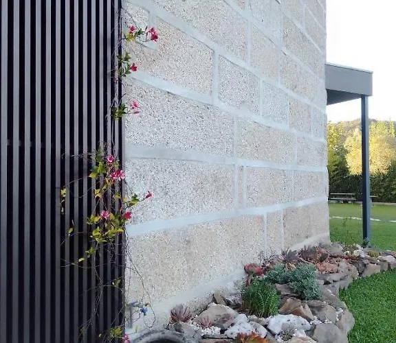 Dalpendre - Turismo Em Espaco Rural Vakantiehuis