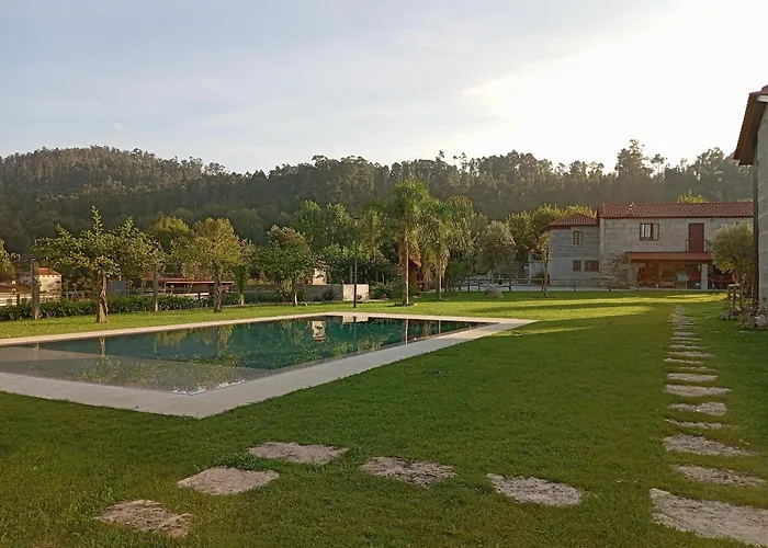 Dalpendre - Turismo Em Espaco Rural Vakantiehuis